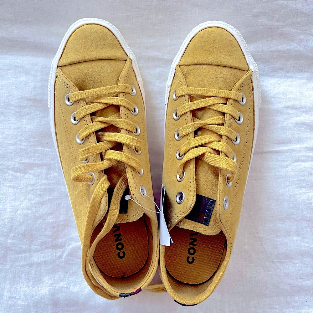 NIB Converse mustard suede women’s sneakers